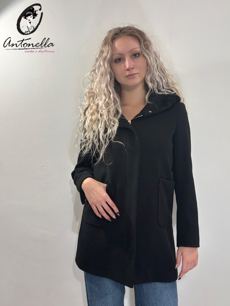 Cappotto Donna con Cappuccio Artigli