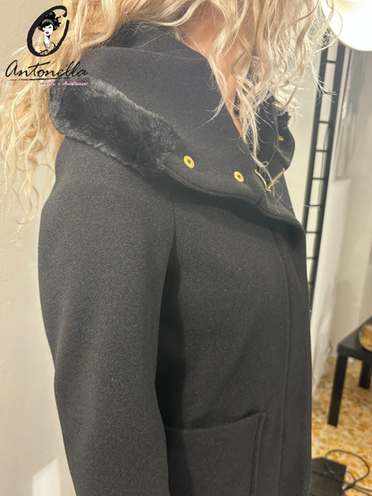 Cappotto Donna con Cappuccio Artigli