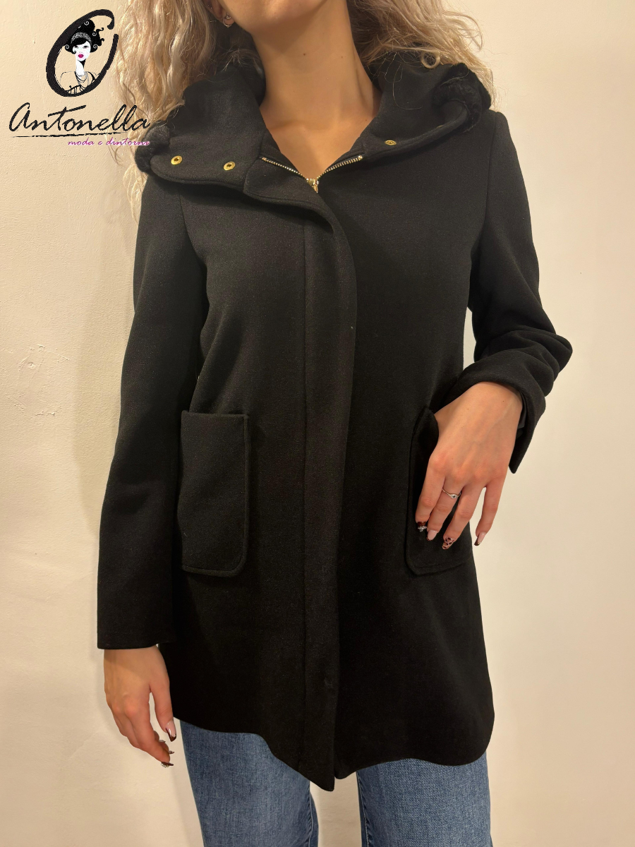 Cappotto Donna con Cappuccio Artigli